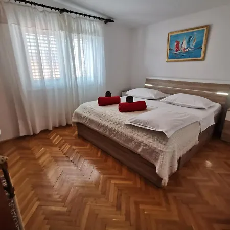 By The Sea Vinisce, Trogir - 4288 Apartamento Vinišće
