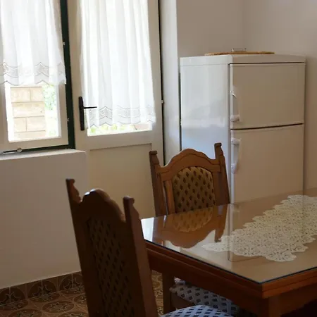 By The Sea Vinisce, Trogir - 4288 *