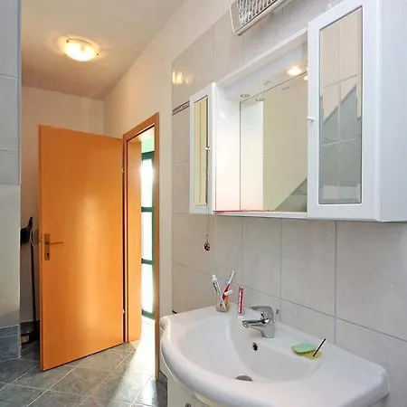 By The Sea Vinisce, Trogir - 4288 * Vinišće