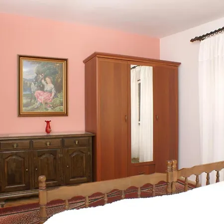 아파트 By The Sea Vinisce, Trogir - 4288