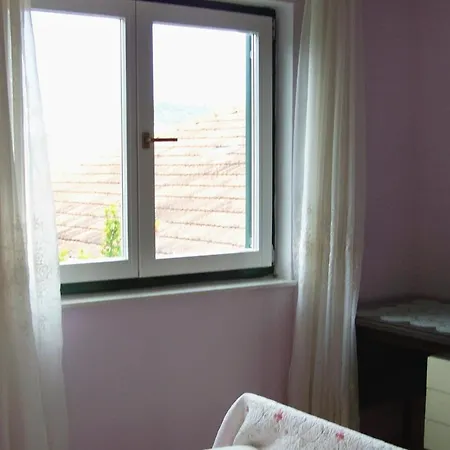 아파트 By The Sea Vinisce, Trogir - 4288 *