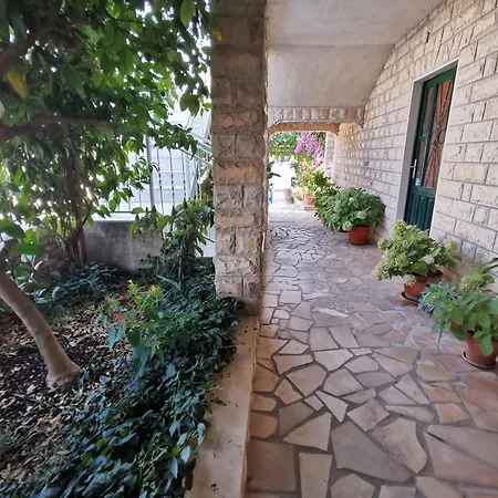 By The Sea Vinisce, Trogir - 4288 * Vinišće