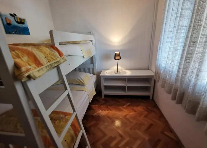 Apartamento By The Sea Vinisce, Trogir - 4288 Vinišće