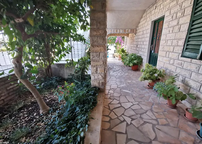 By The Sea Vinisce, Trogir - 4288 * Vinišće